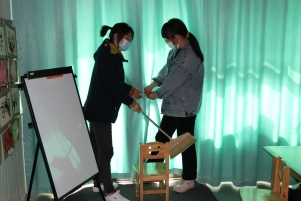 D:\丰泽路幼儿园\2020-2021第二学期\5照片\幼儿园活动\20210407反恐防暴演练\IMG_0440.JPGIMG_0440